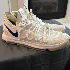 Nike Kevin Durant KD10 Sneakers